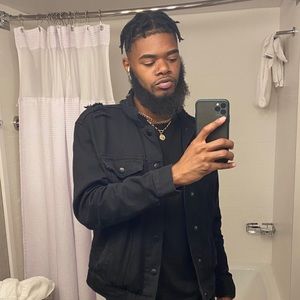 Meet your Posher, Anthony